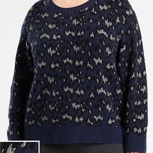 Athleta Navy and Gray Patterned Sweater